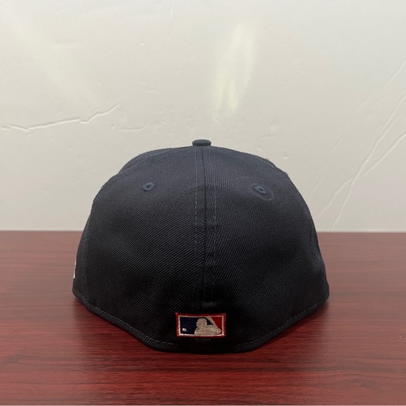 New Era, 59Fifty Fitted Hat, New York Yankees, Blue & White - Picture 4 of 13